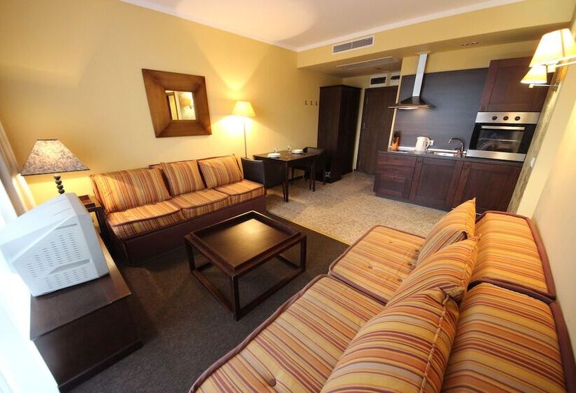 בית מלון כפרי Menada Apartments In Royal Beach Resort