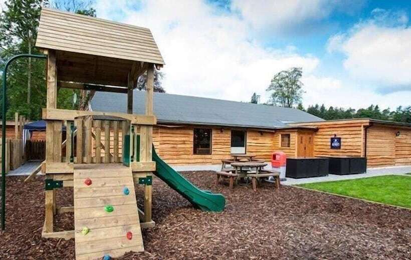 בית מלון כפרי Moffat Manor Holiday Park