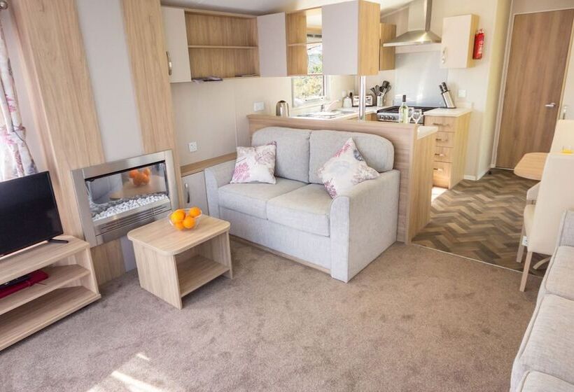 Отель Moffat Manor Holiday Park