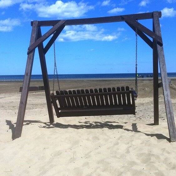 호텔 Oscoda Lakeside