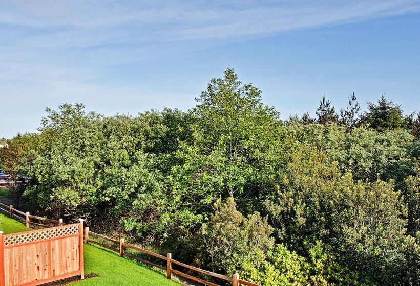 فندق Outlook Condos At Oyhut Bay Resort