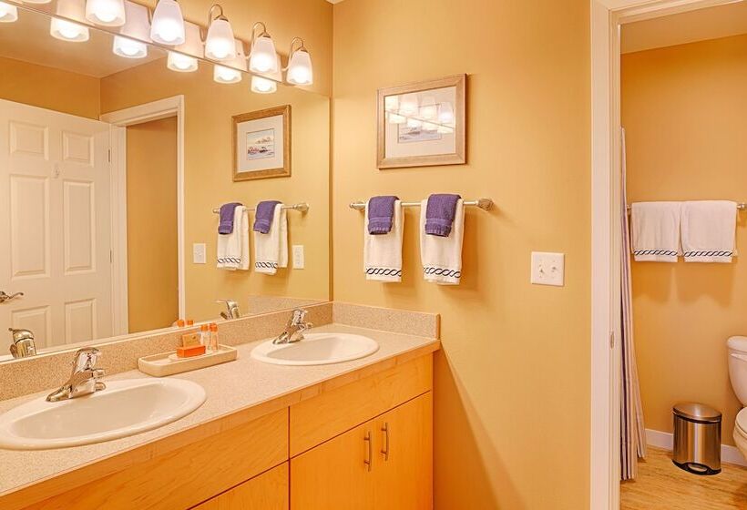 فندق Outlook Condos At Oyhut Bay Resort