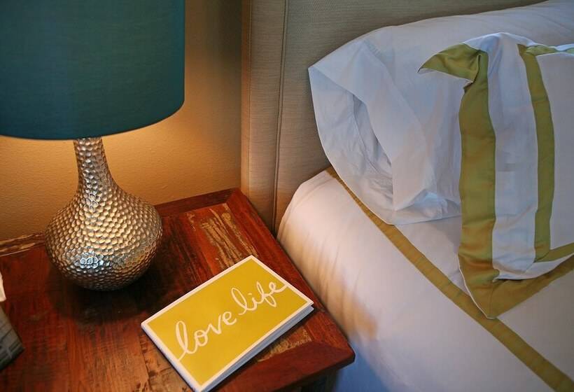 فندق Outlook Condos At Oyhut Bay Resort