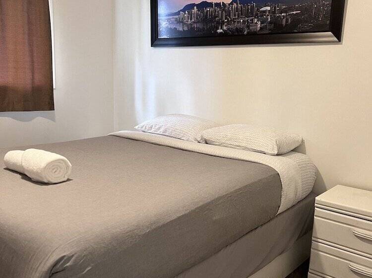 فندق Park Sands Beach Resort