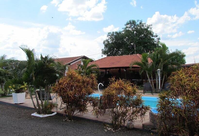 호텔 Pousada Quinta Das Aroeiras