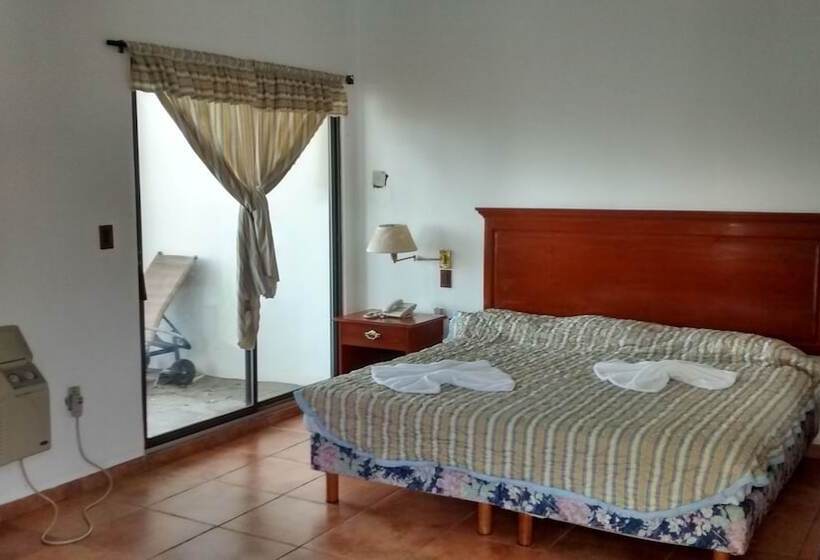 בית מלון כפרי Resort Mision Del Mar