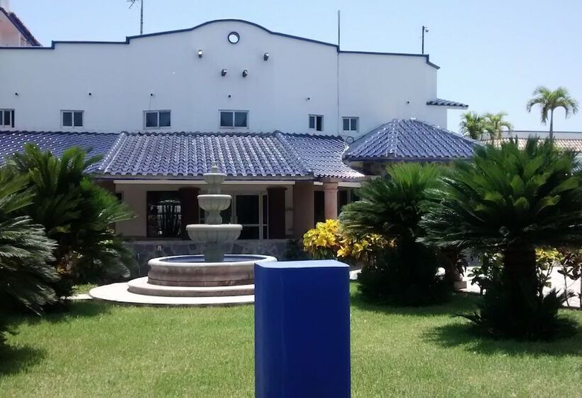 בית מלון כפרי Resort Mision Del Mar