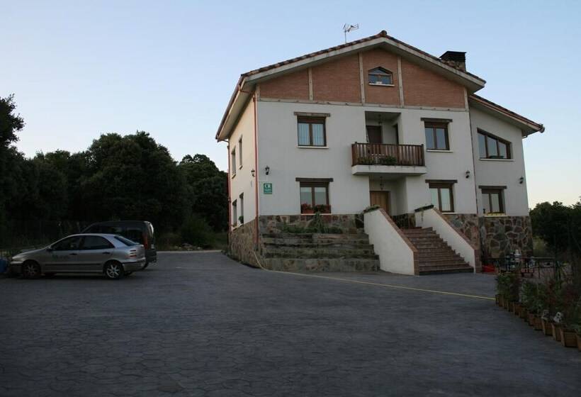 فندق ريفى La Granja De Vitoria