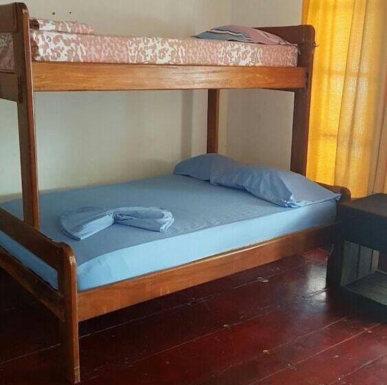 فندق Sister Moon