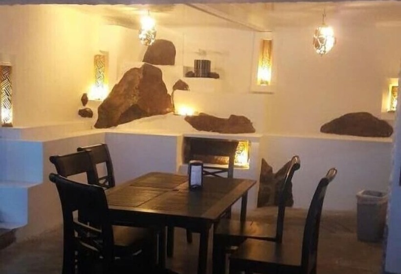 فندق Sister Moon