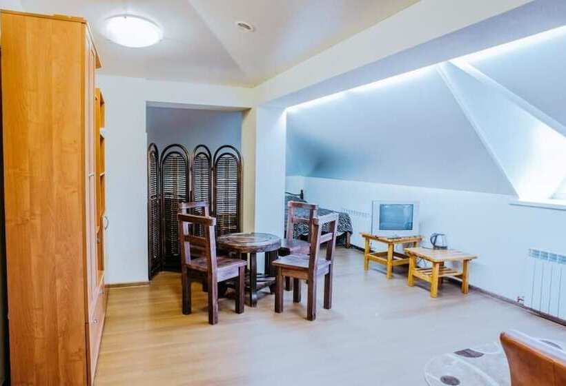 בית מלון כפרי Snezhniy