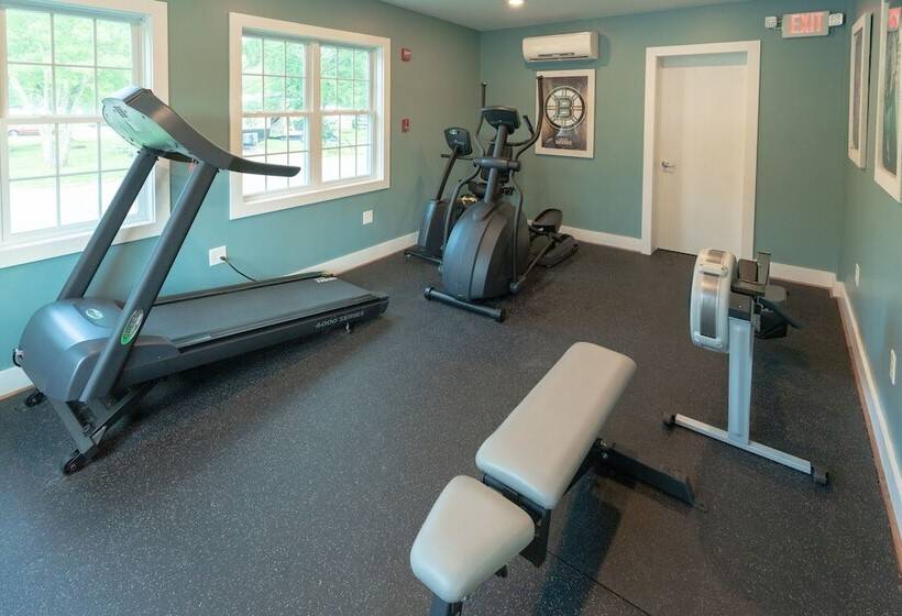 هتل Sun Outdoors Mystic