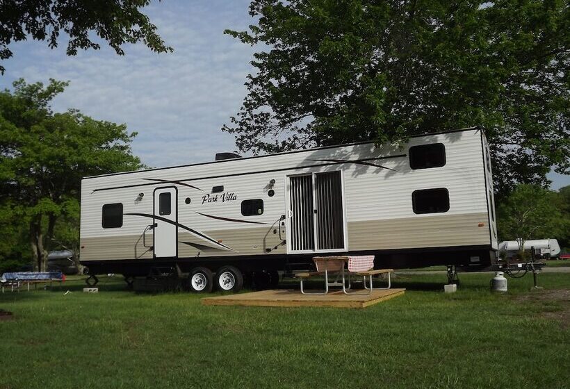 هتل Sun Outdoors Mystic