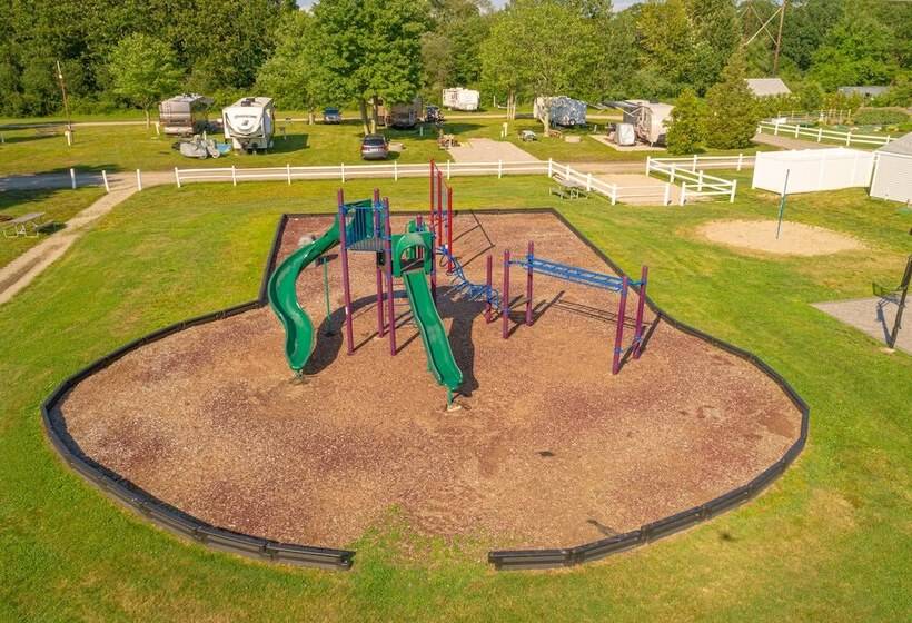 هتل Sun Outdoors Mystic