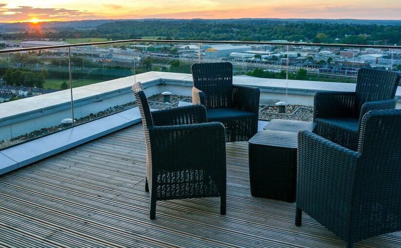 호텔 The Penthouse At Hewitt