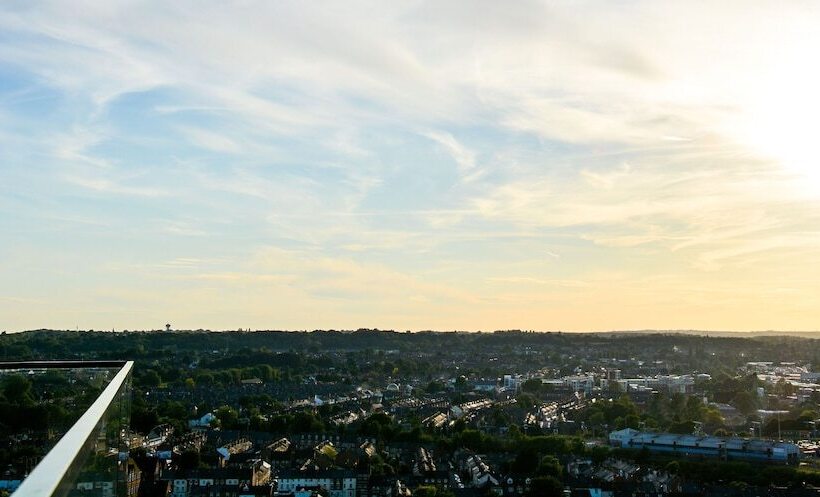 호텔 The Penthouse At Hewitt