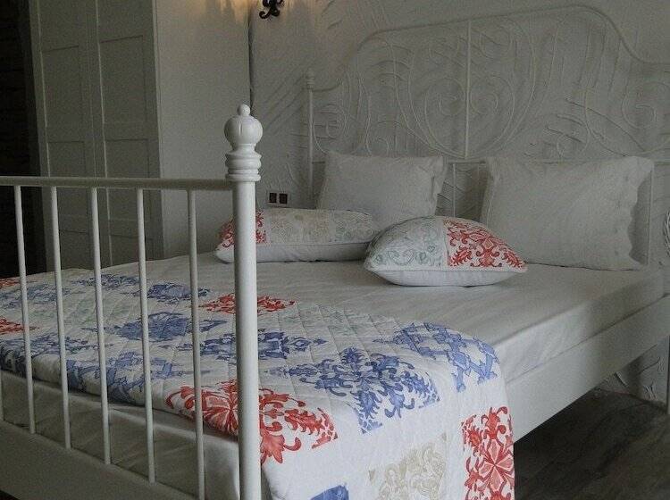 Отель The Stone Castle Boutique