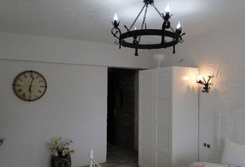 Отель The Stone Castle Boutique