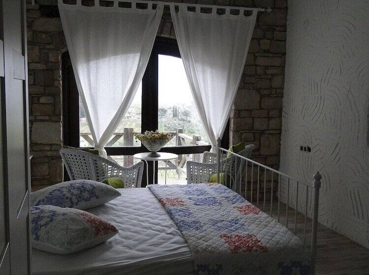 Отель The Stone Castle Boutique