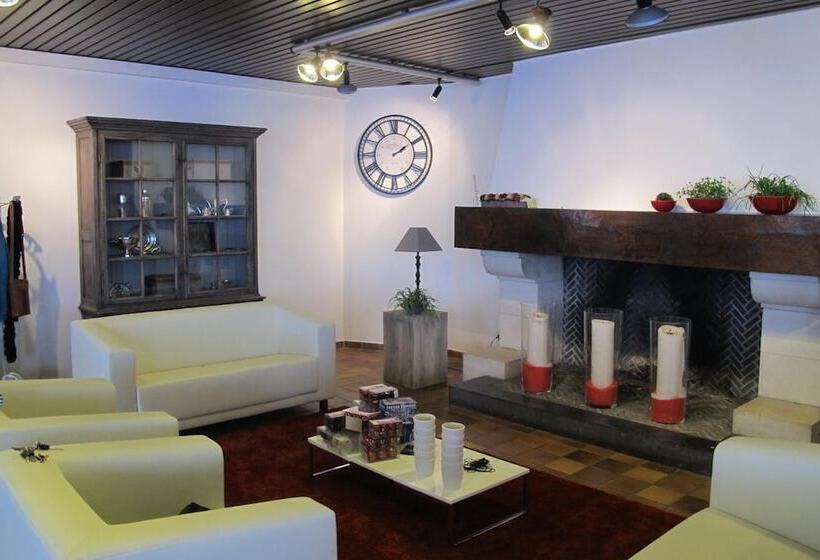 Отель Vakantiecentrum Zeelinde