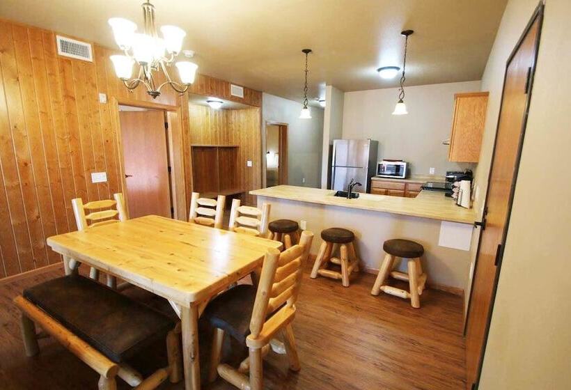 فندق Woodside Old Towne