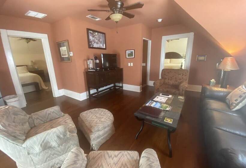 Janssen Park Place B&b