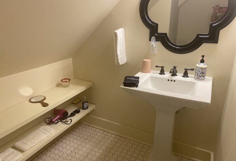 Janssen Park Place B&b