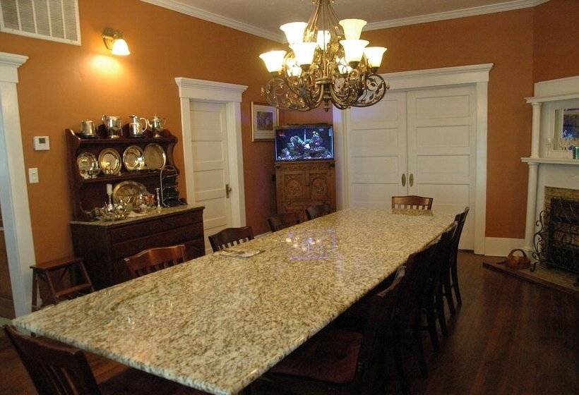 Janssen Park Place B&b