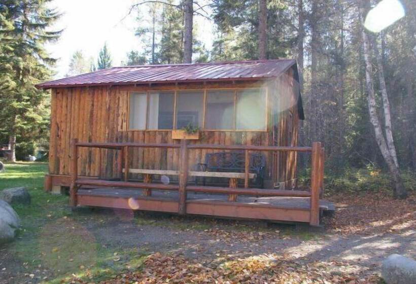 Lake Five Resort