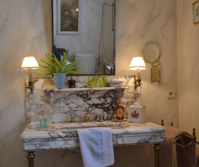 Le Petit Chapitre   Chimay B & B