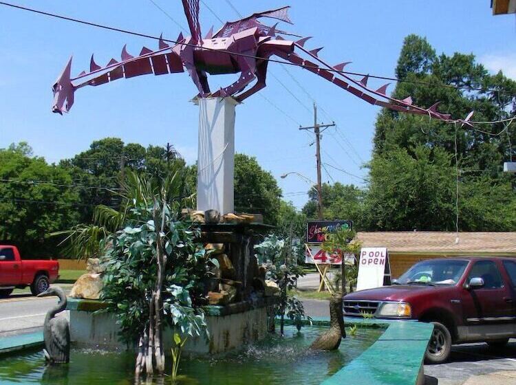 Little Shamrock Motel