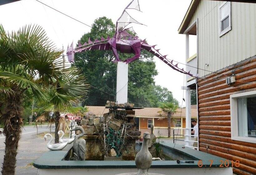 Little Shamrock Motel