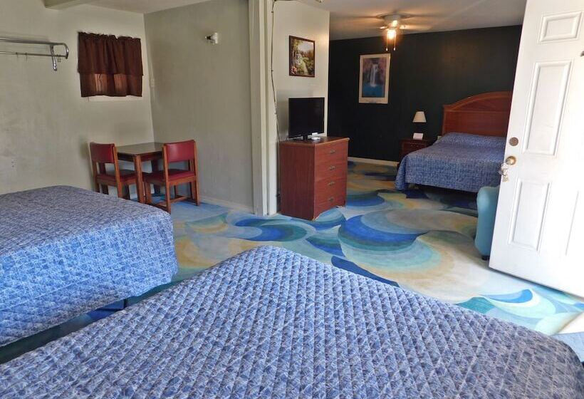 Little Shamrock Motel