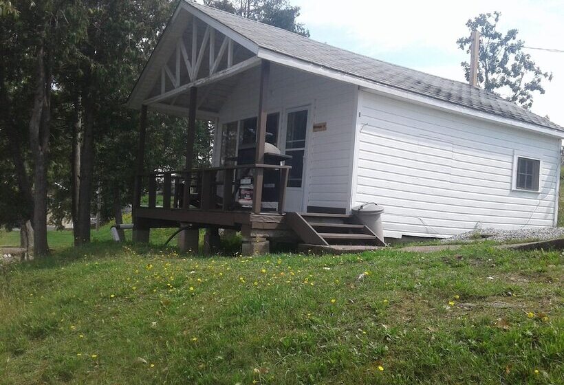 Minnehaha Camp Resort