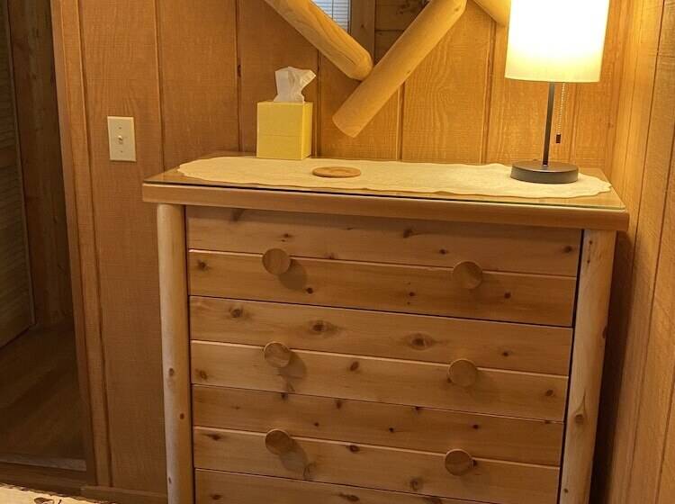 Misty Creek Log Cabins