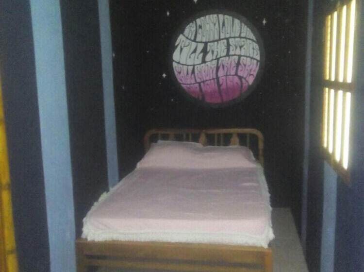 Morrison Hotel Montañita