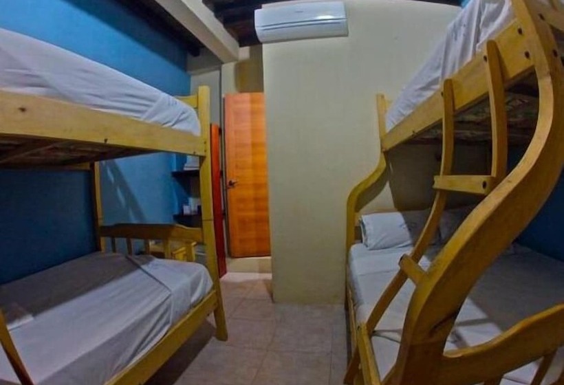 Morrison Hotel Montañita