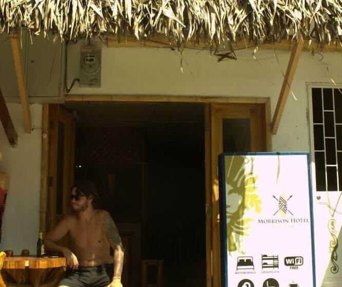 Morrison Hotel Montañita