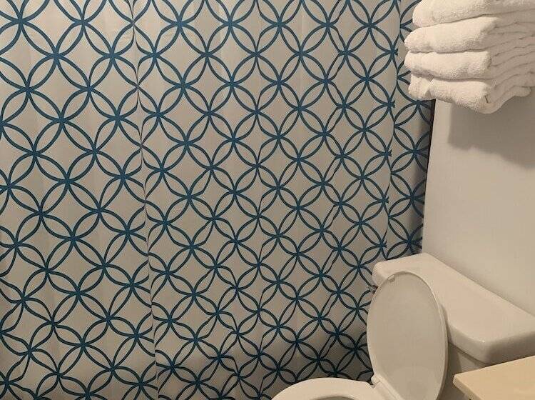 فندق على الطريق Coppermine Lodge