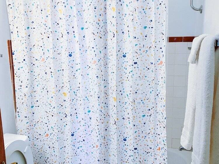 فندق على الطريق Coppermine Lodge