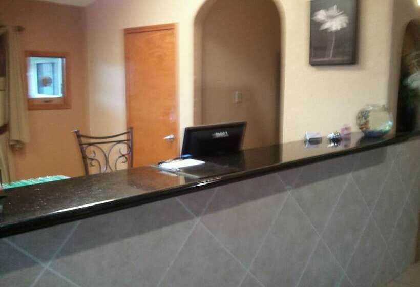 فندق على الطريق Royal Inn Pearsall