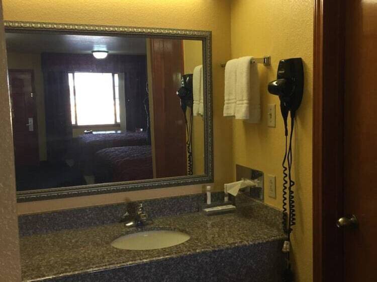 فندق على الطريق Royal Inn Pearsall