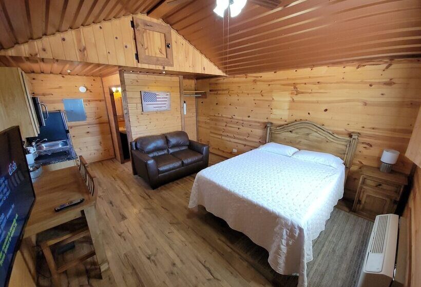 모텔 Stateline Cabins & Rv