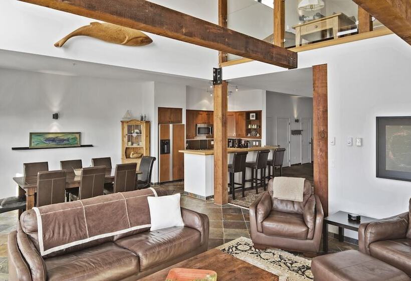 פנסיון Black Rock Ridge