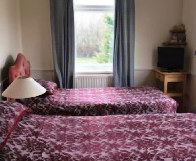 Пансион Cotefields Bed & Breakfast