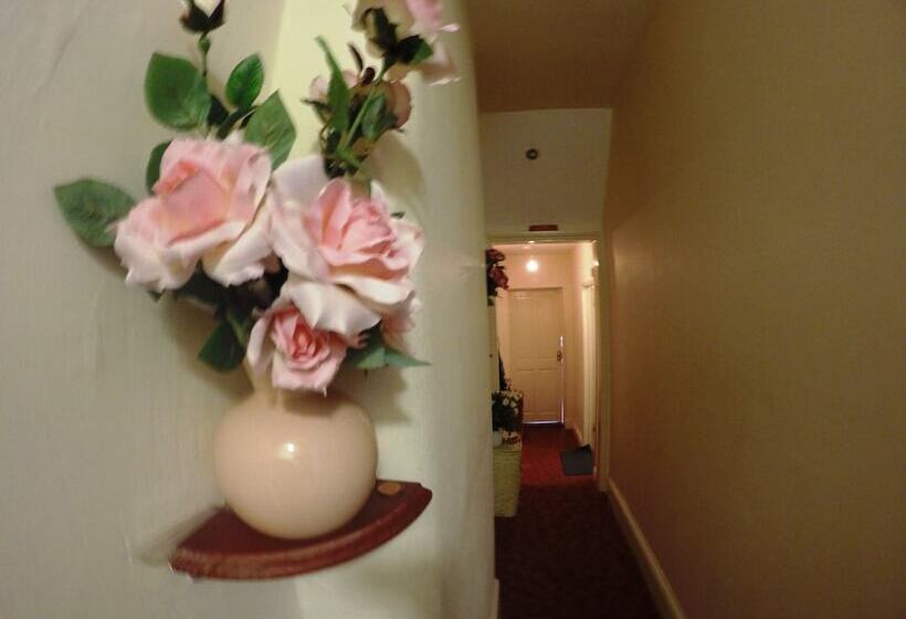 Пансион Cotefields Bed & Breakfast