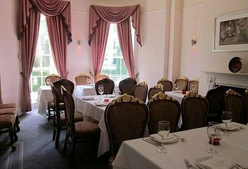 膳宿费 Eagle Lodge Rooms