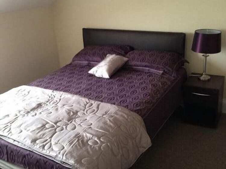 膳宿费 Eagle Lodge Rooms