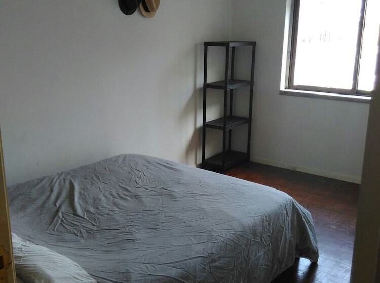 پانسیون Lisbon South Bay Rooms