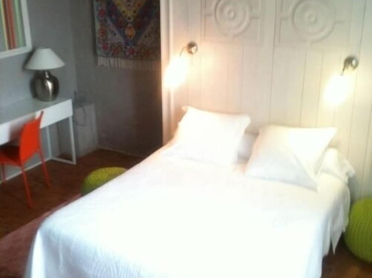 膳宿费 Logis De L Astrée